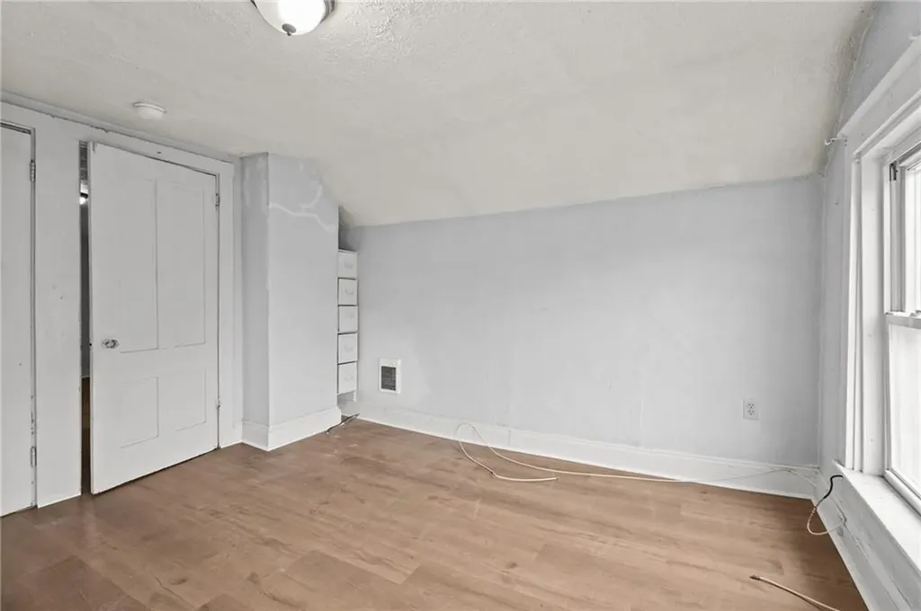 15 16 Judith Street Providence RI 02909