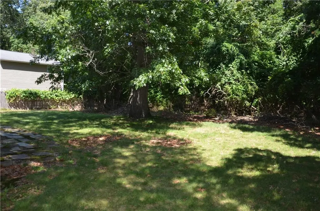 70 Griffin Drive Warwick RI 02886