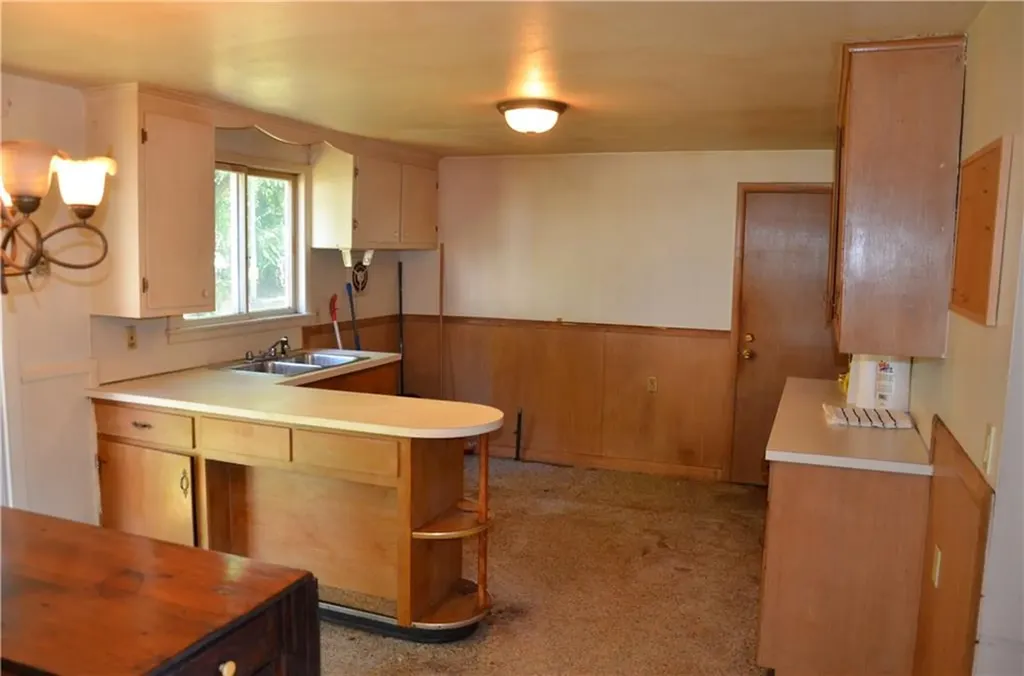 70 Griffin Drive Warwick RI 02886