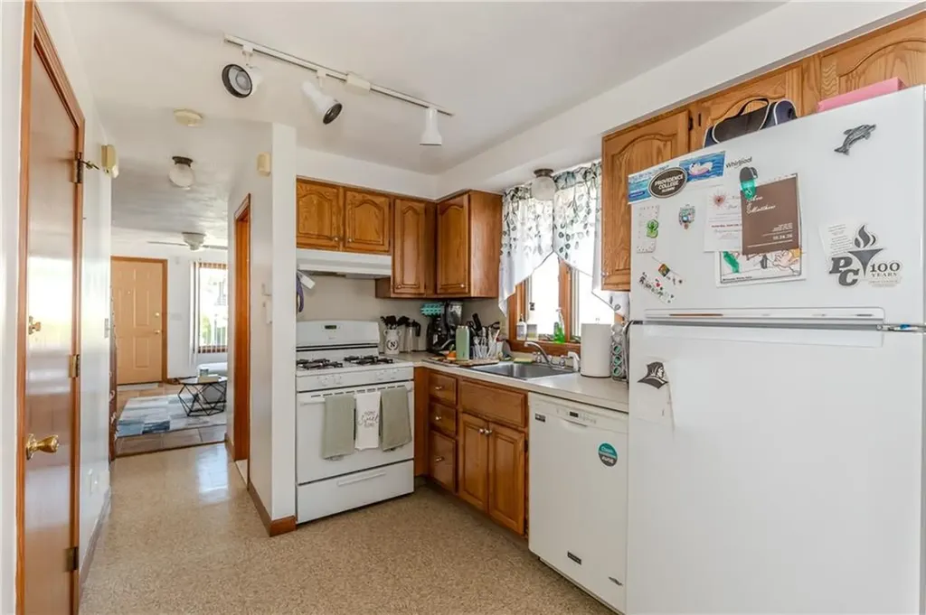 53 55 Hazael Street Providence RI 02908