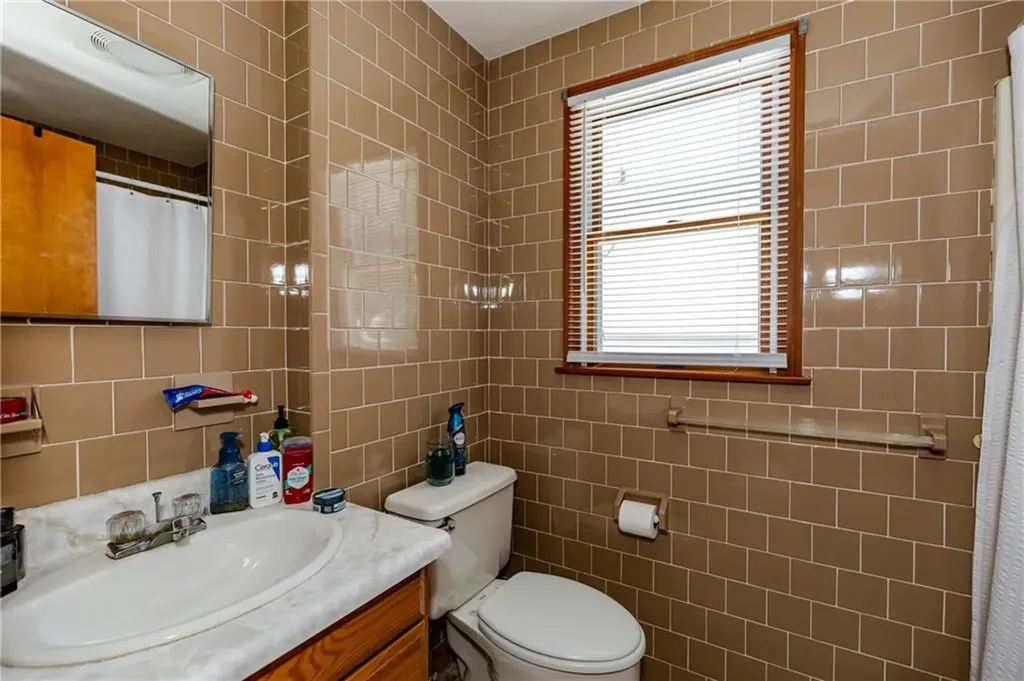 53 55 Hazael Street Providence RI 02908