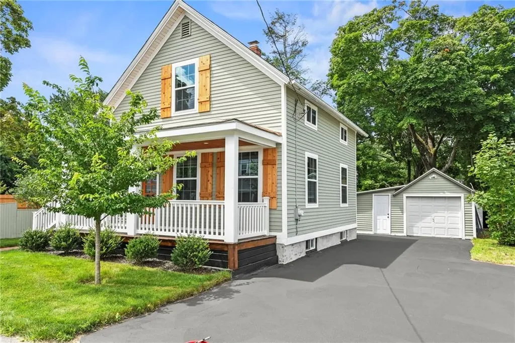 163 Manolla Avenue Warwick RI 02888