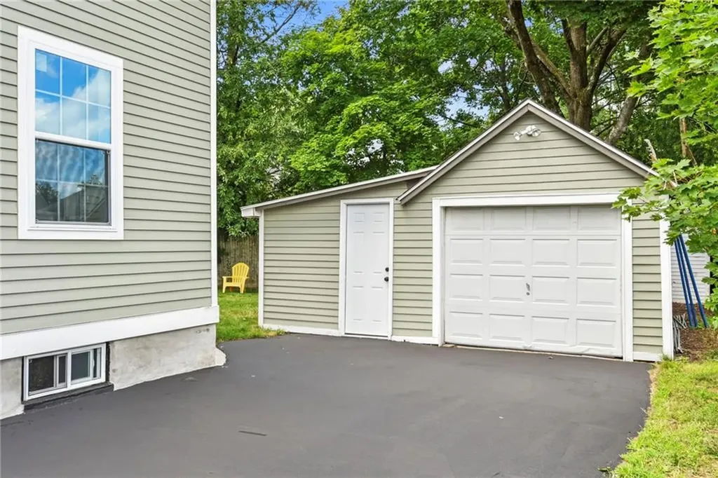 163 Manolla Avenue Warwick RI 02888