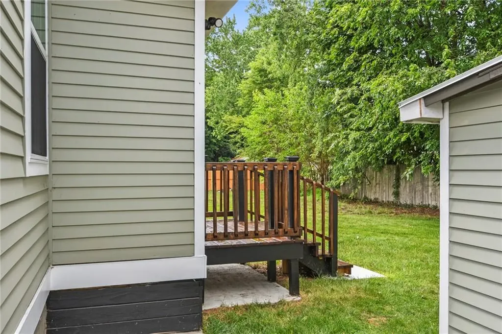 163 Manolla Avenue Warwick RI 02888