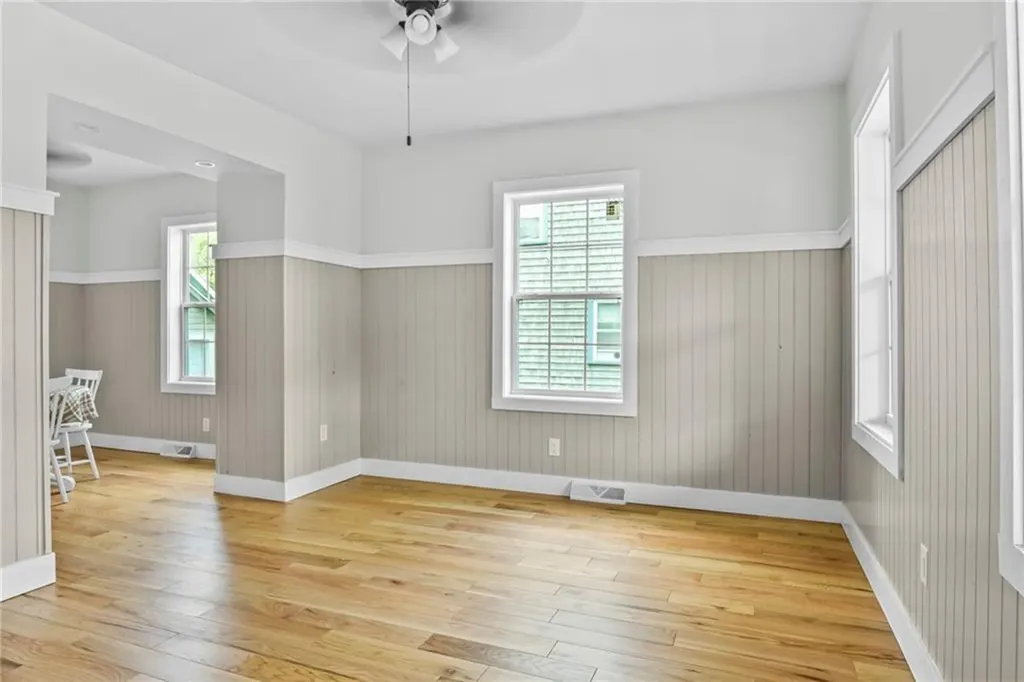 163 Manolla Avenue Warwick RI 02888