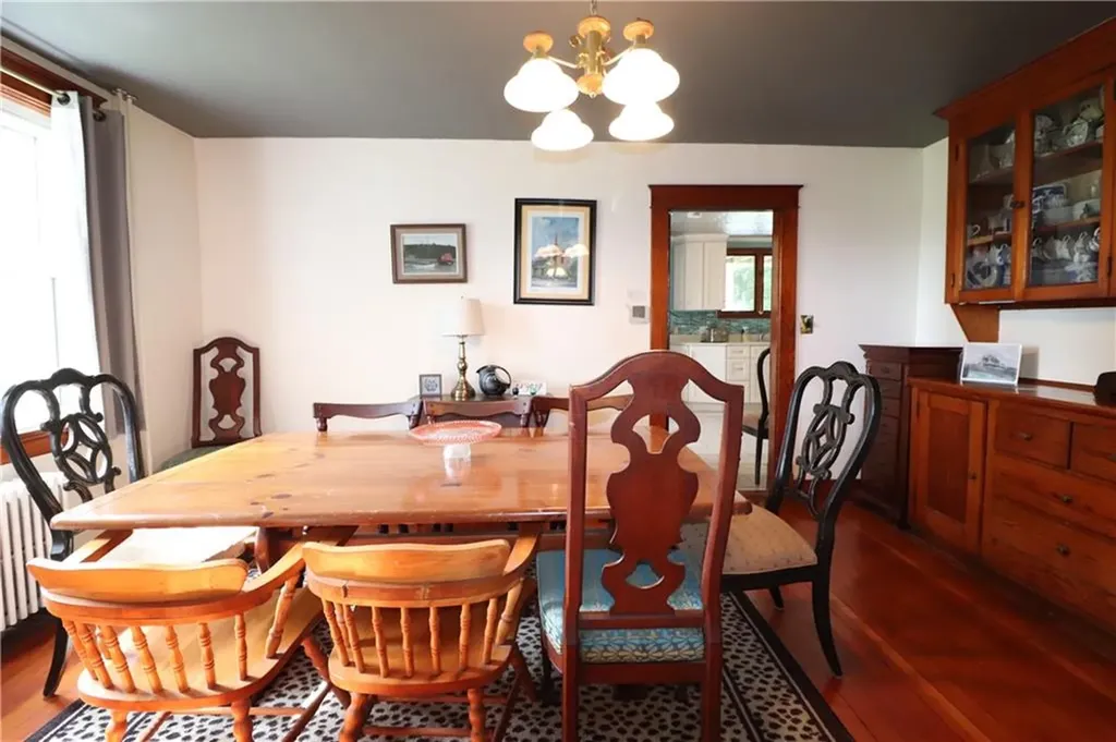 140 Maple Avenue Middletown RI 02842