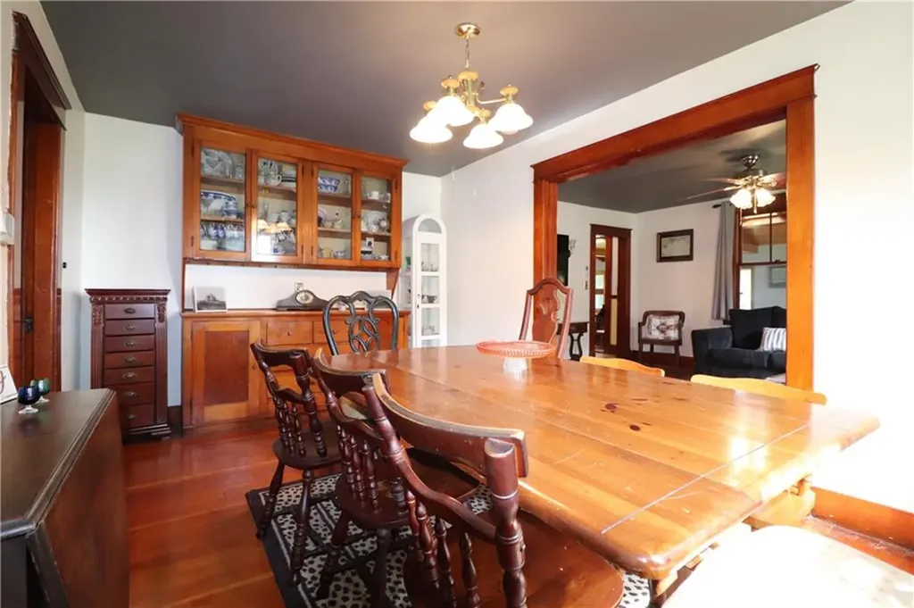140 Maple Avenue Middletown RI 02842