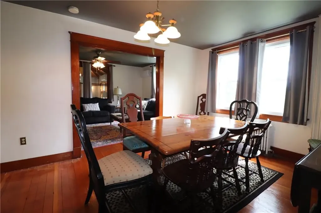 140 Maple Avenue Middletown RI 02842