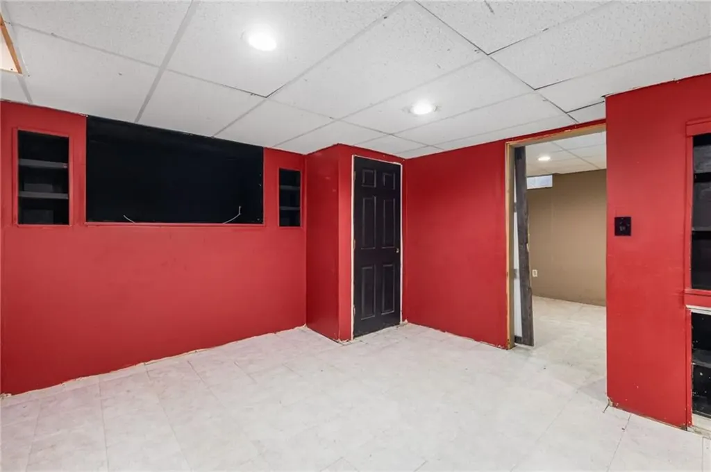 33 Moorefield Street Providence RI 02909