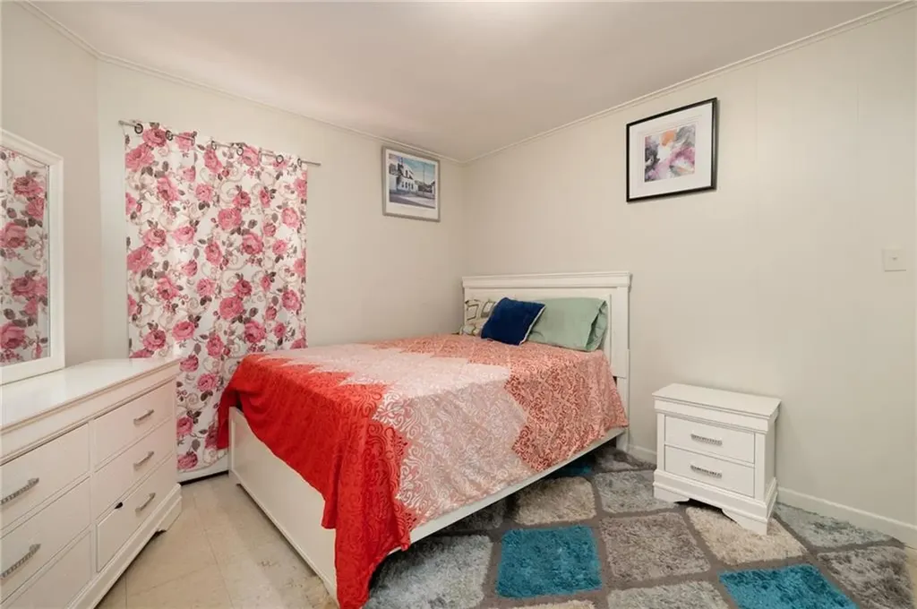 33 Moorefield Street Providence RI 02909