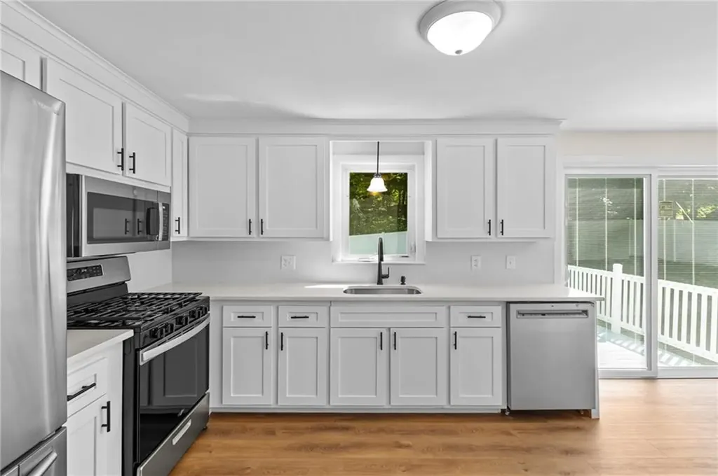 5 Grove Street Plainville MA 02762