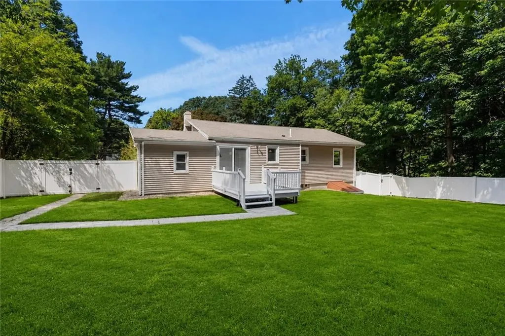 5 Grove Street Plainville MA 02762