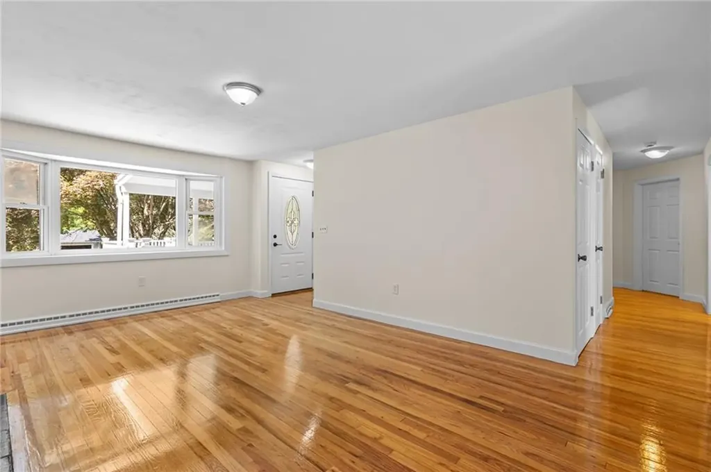 5 Grove Street Plainville MA 02762