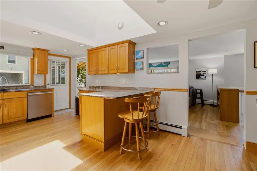 10 Kerins Terrace Newport RI 02840