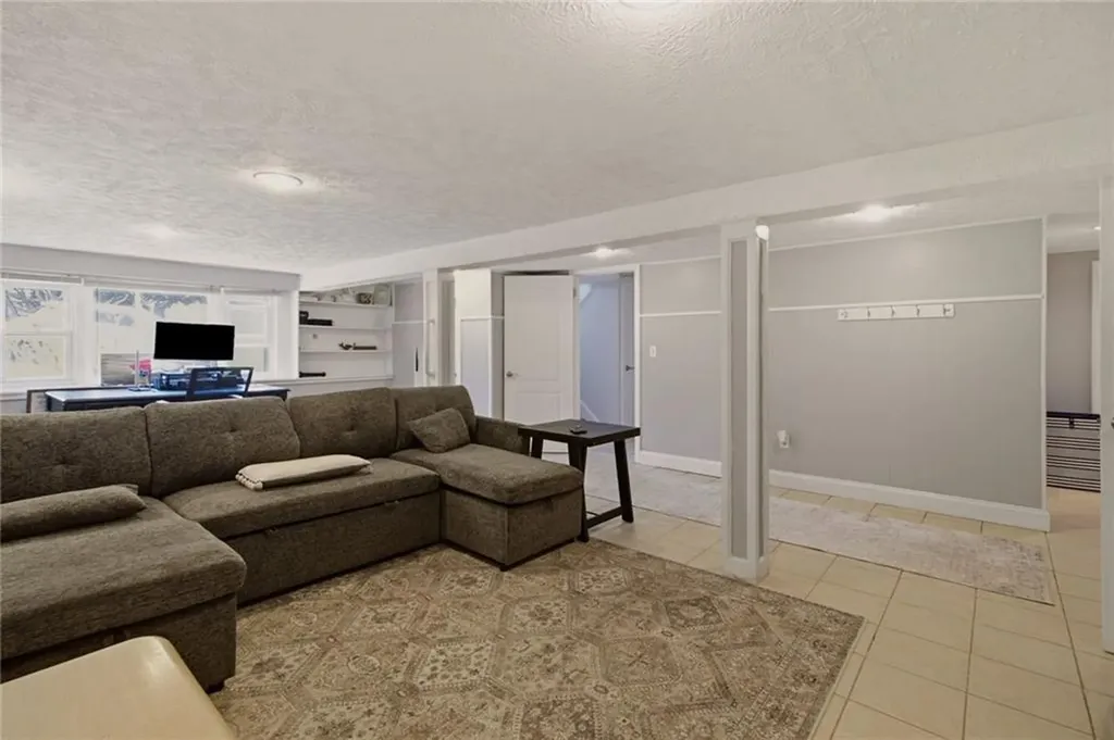 10 Kerins Terrace Newport RI 02840
