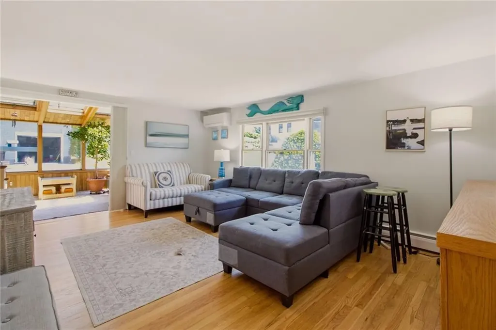 10 Kerins Terrace Newport RI 02840