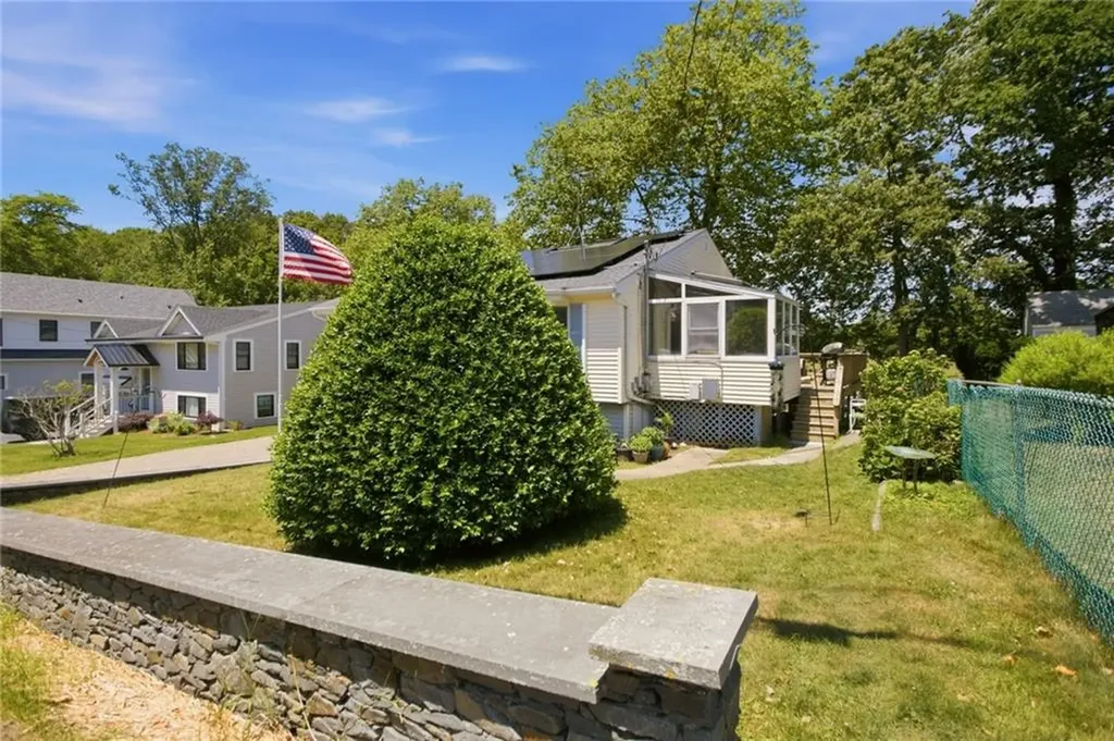10 Kerins Terrace Newport RI 02840