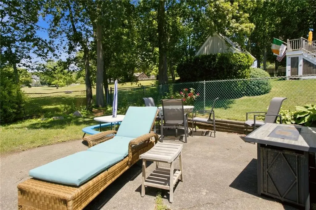 10 Kerins Terrace Newport RI 02840