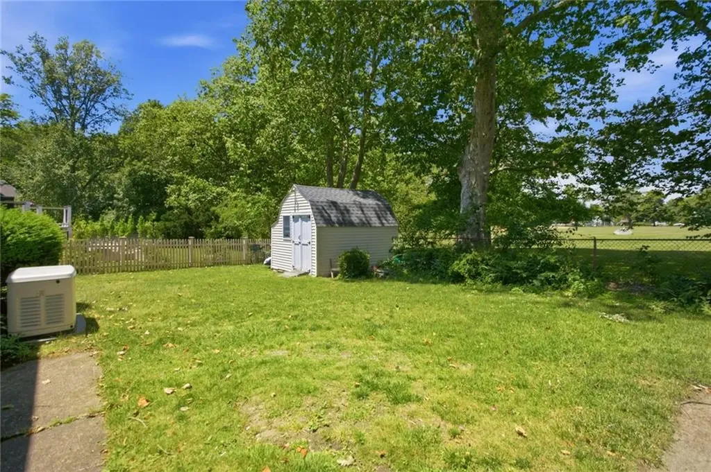 10 Kerins Terrace Newport RI 02840