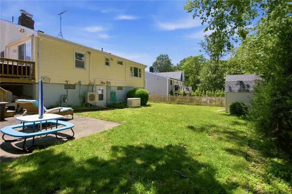 10 Kerins Terrace Newport RI 02840