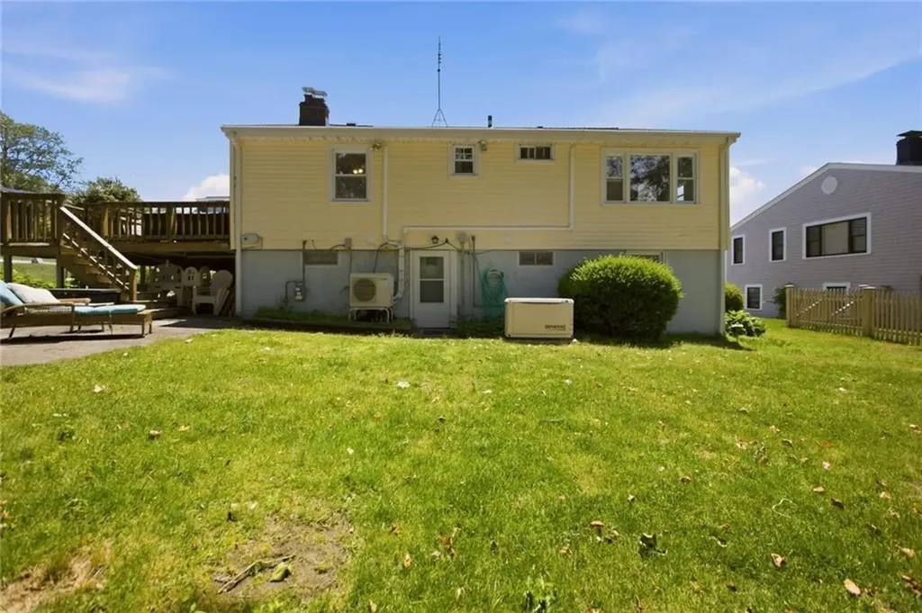 10 Kerins Terrace Newport RI 02840