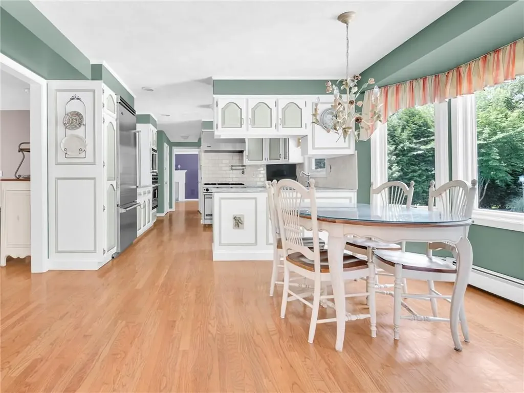 34 Gilbert Stuart Drive Warwick RI 02818