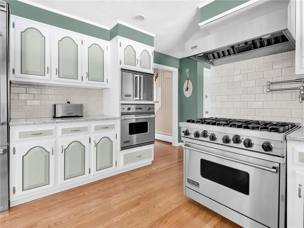34 Gilbert Stuart Drive Warwick RI 02818