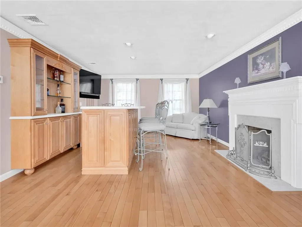 34 Gilbert Stuart Drive Warwick RI 02818