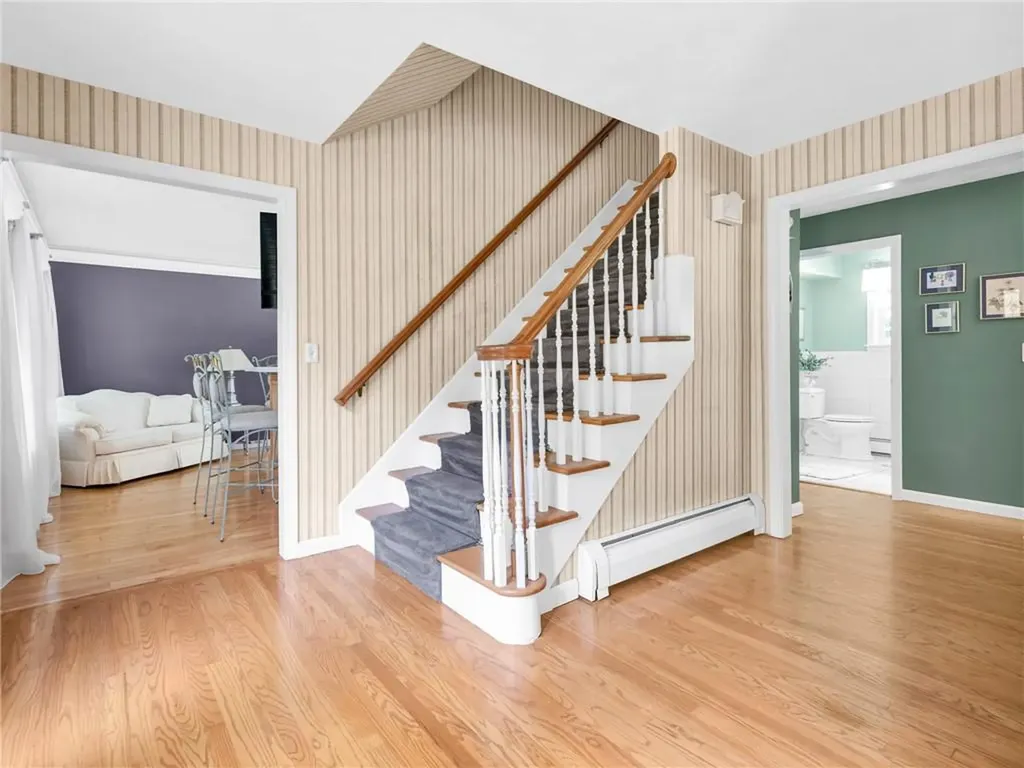 34 Gilbert Stuart Drive Warwick RI 02818