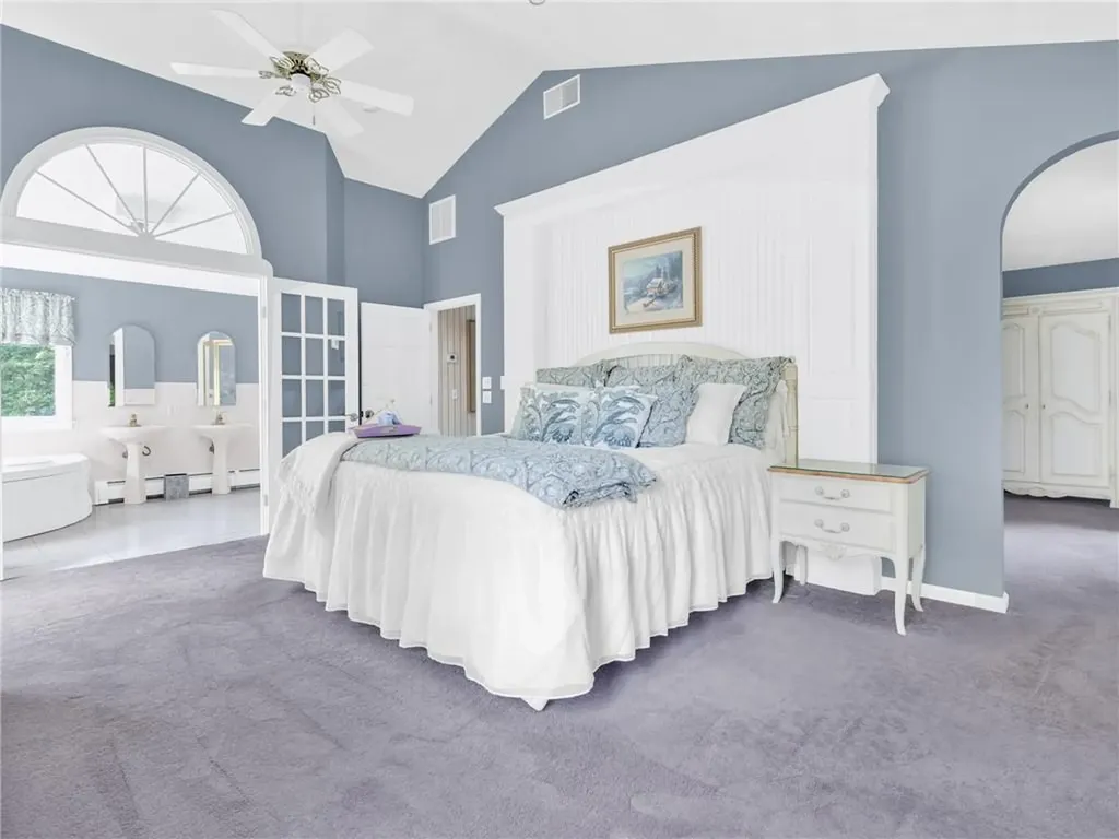 34 Gilbert Stuart Drive Warwick RI 02818