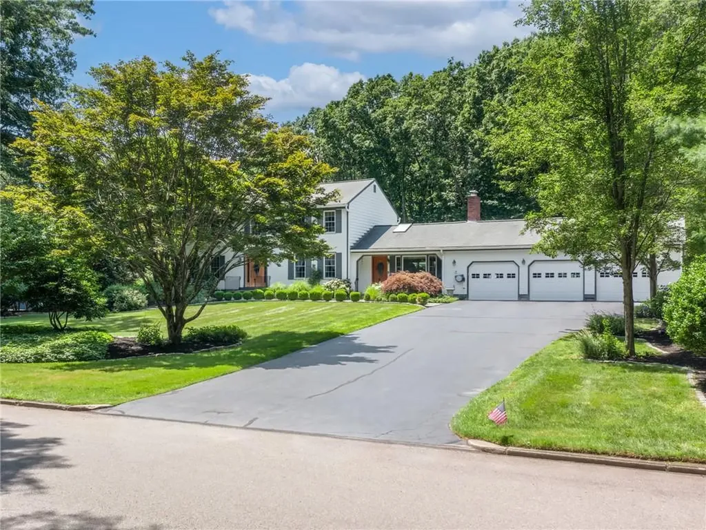34 Gilbert Stuart Drive Warwick RI 02818