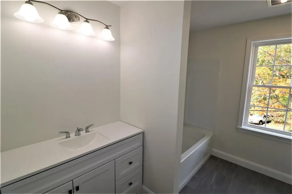 121 Hillcrest Avenue Providence RI 02909