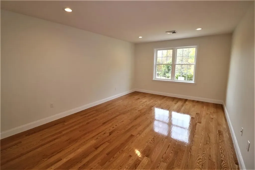 121 Hillcrest Avenue Providence RI 02909