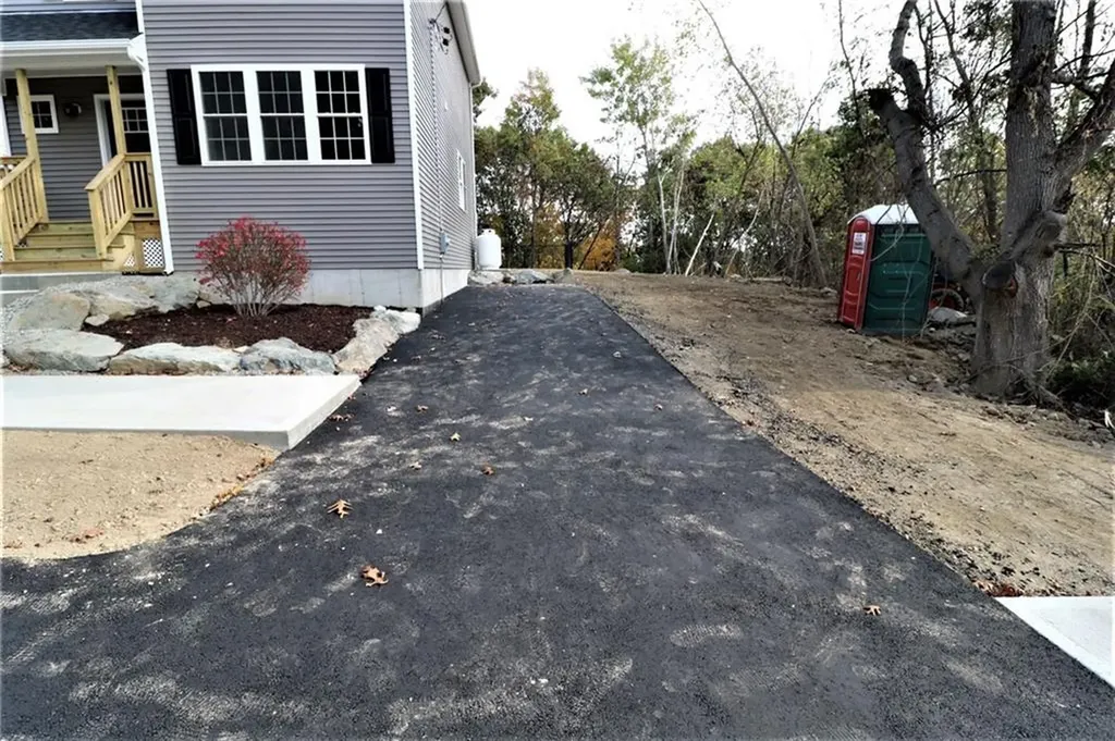 121 Hillcrest Avenue Providence RI 02909