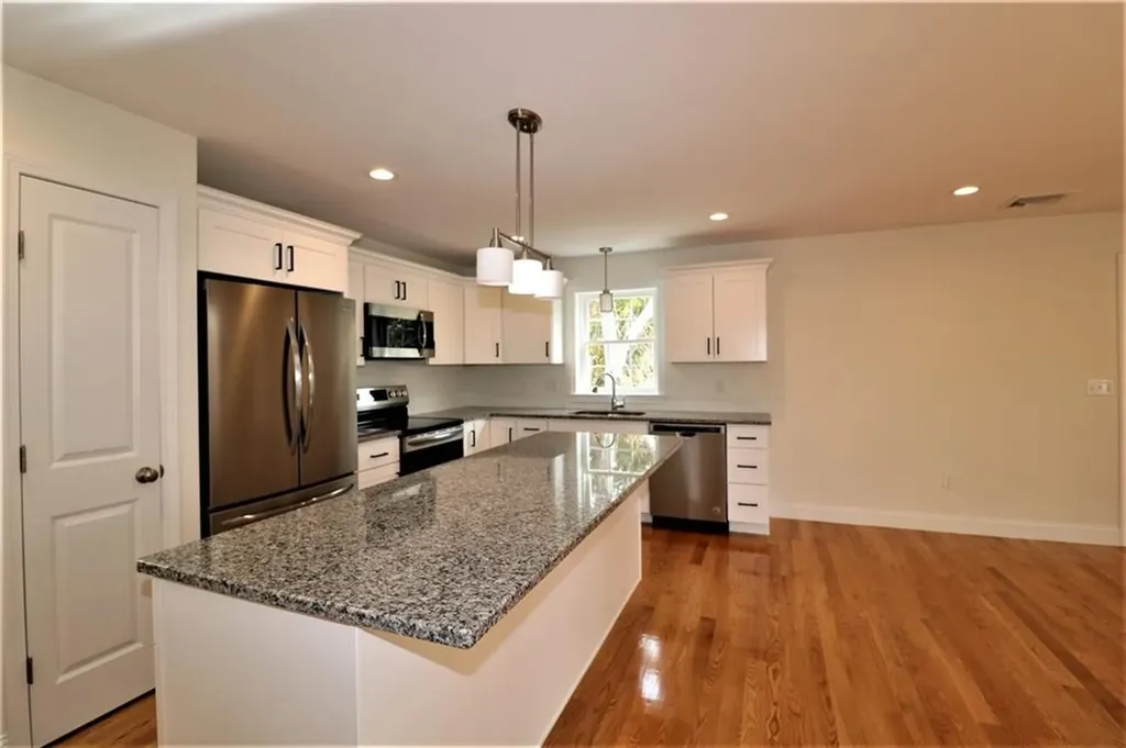 121 Hillcrest Avenue Providence RI 02909