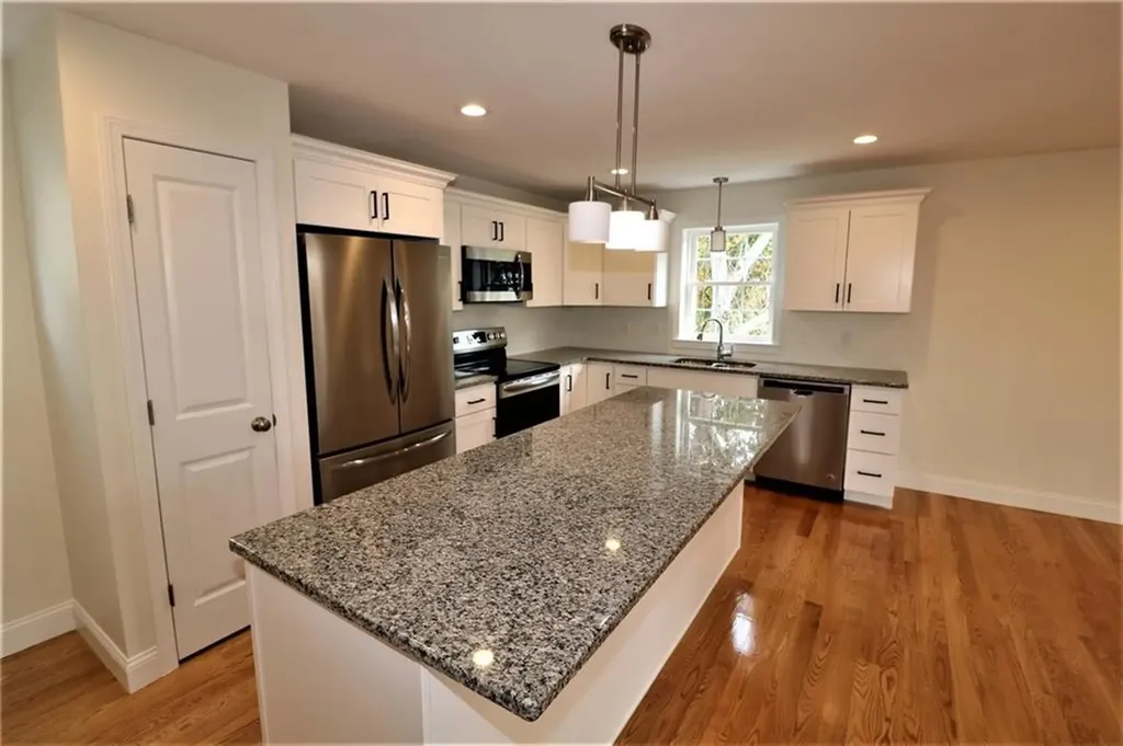 121 Hillcrest Avenue Providence RI 02909