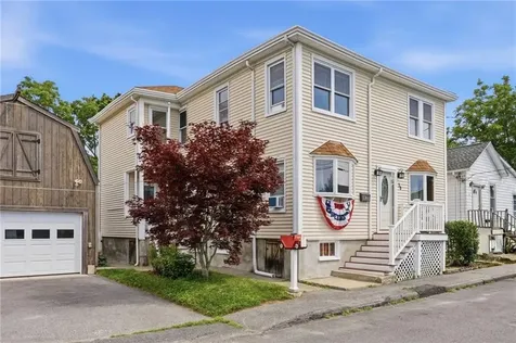 39 Cole Street Bristol RI 02809