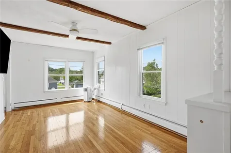 39 Cole Street Bristol RI 02809