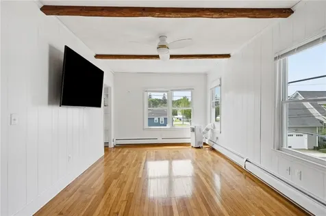 39 Cole Street Bristol RI 02809