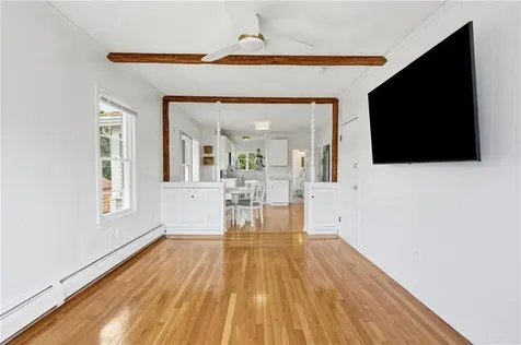 39 Cole Street Bristol RI 02809