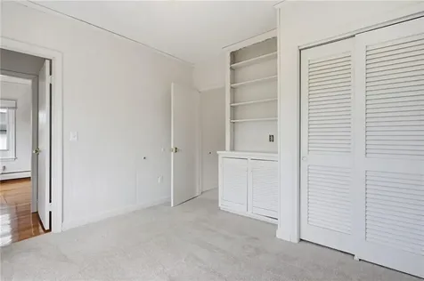39 Cole Street Bristol RI 02809