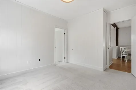 39 Cole Street Bristol RI 02809
