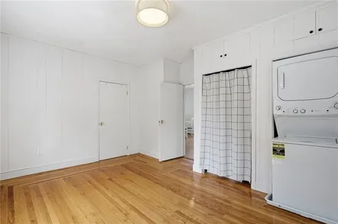 39 Cole Street Bristol RI 02809