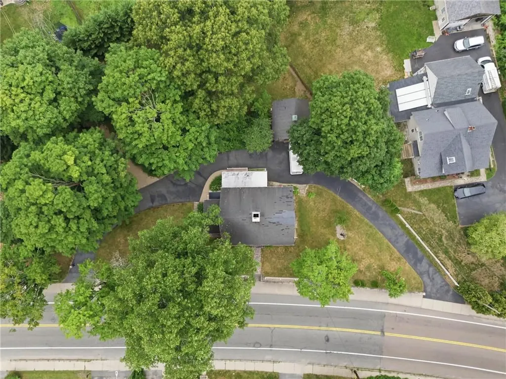 1331 New London Avenue Cranston RI 02920