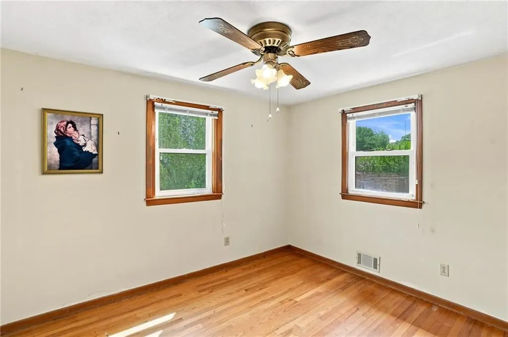 86 Pender Avenue Warwick RI 02889