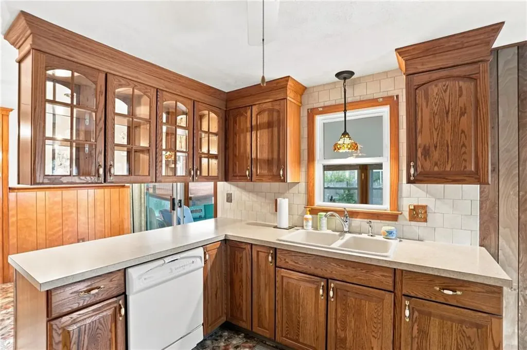 86 Pender Avenue Warwick RI 02889