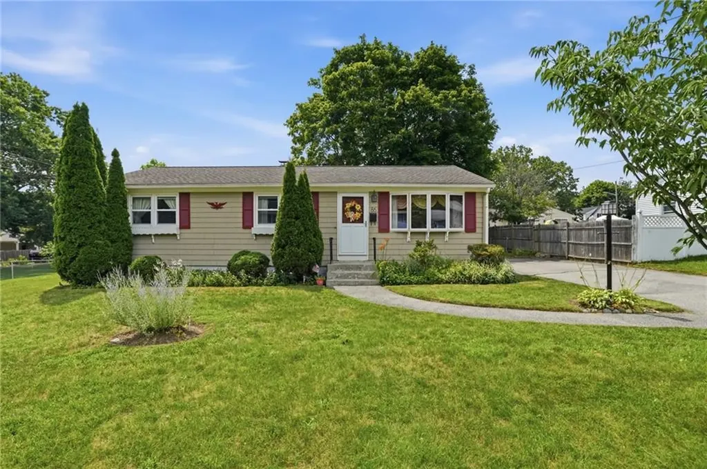 86 Pender Avenue Warwick RI 02889