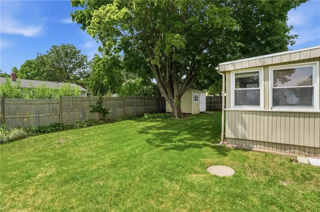 86 Pender Avenue Warwick RI 02889