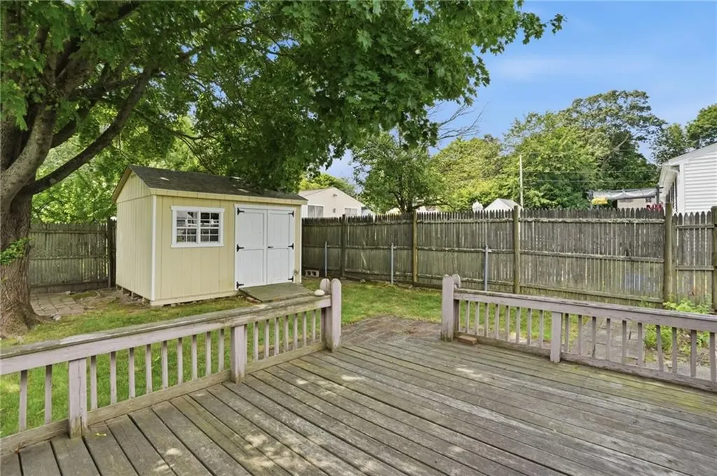 86 Pender Avenue Warwick RI 02889