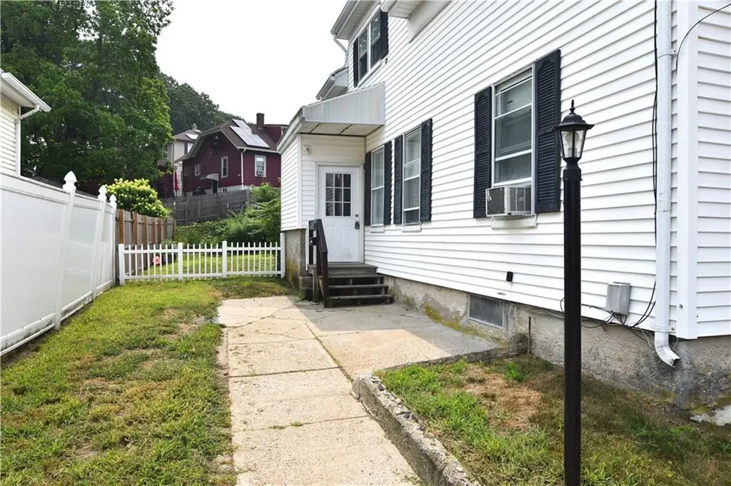 76 Cottage Street Woonsocket RI 02895